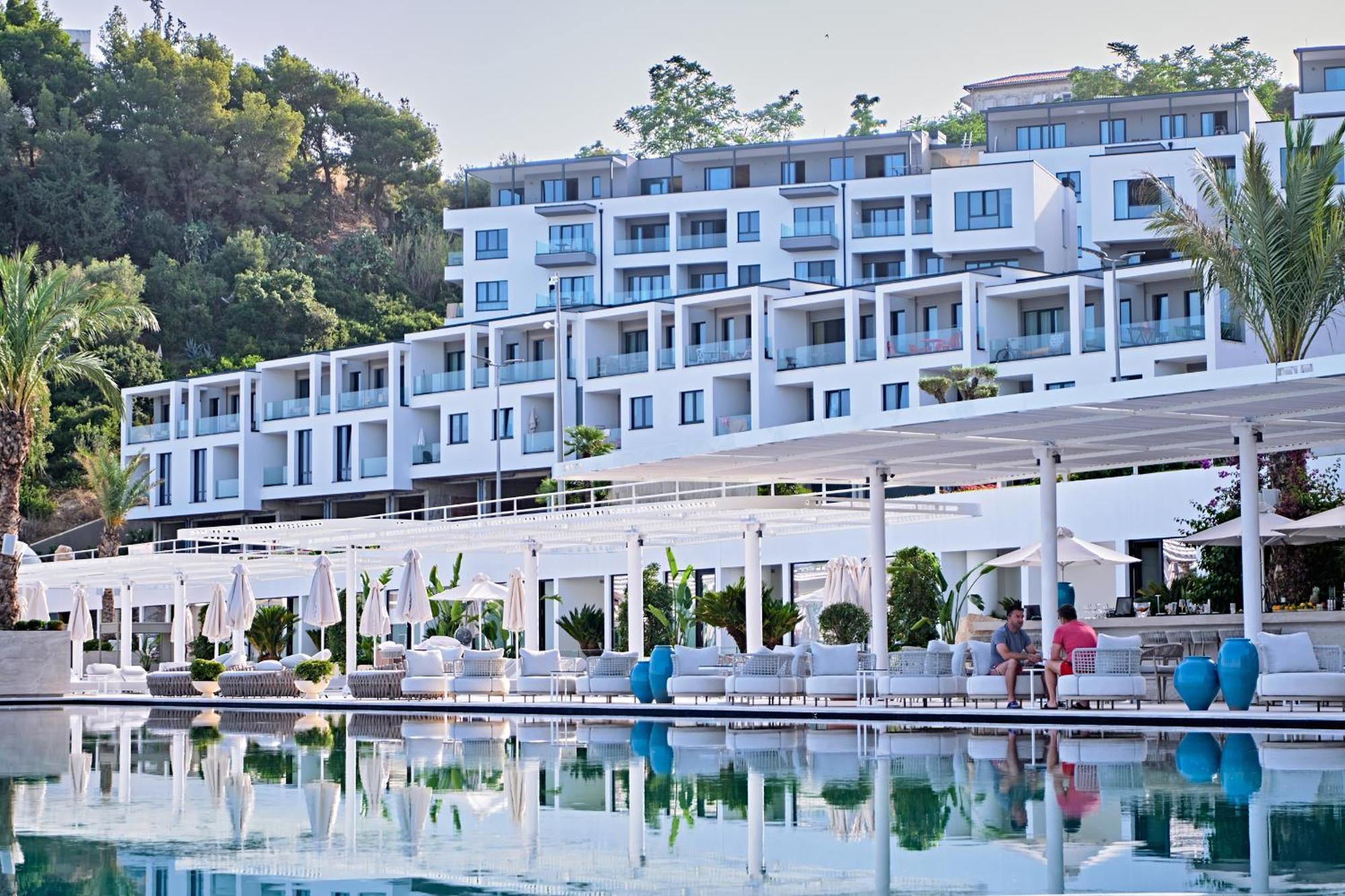 Azar Luxury Suites วญอเรอ ภายนอก รูปภาพ