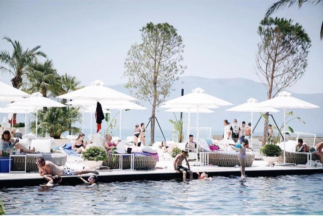 Azar Luxury Suites วญอเรอ ภายนอก รูปภาพ