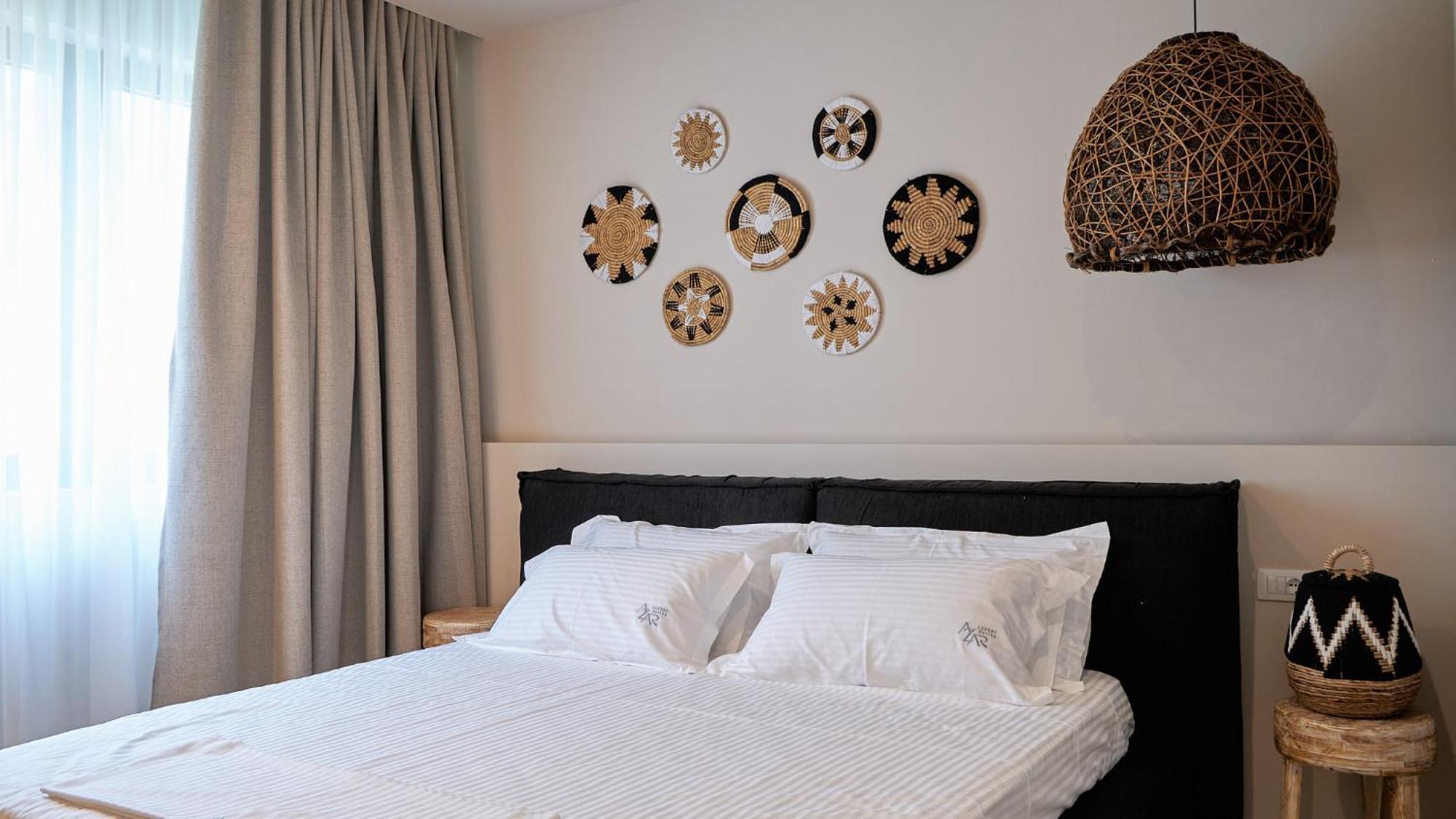 Azar Luxury Suites วญอเรอ ภายนอก รูปภาพ